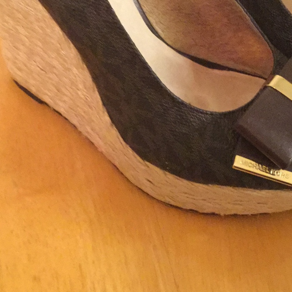 Michael Kors Shoes - Picture 6 of 6